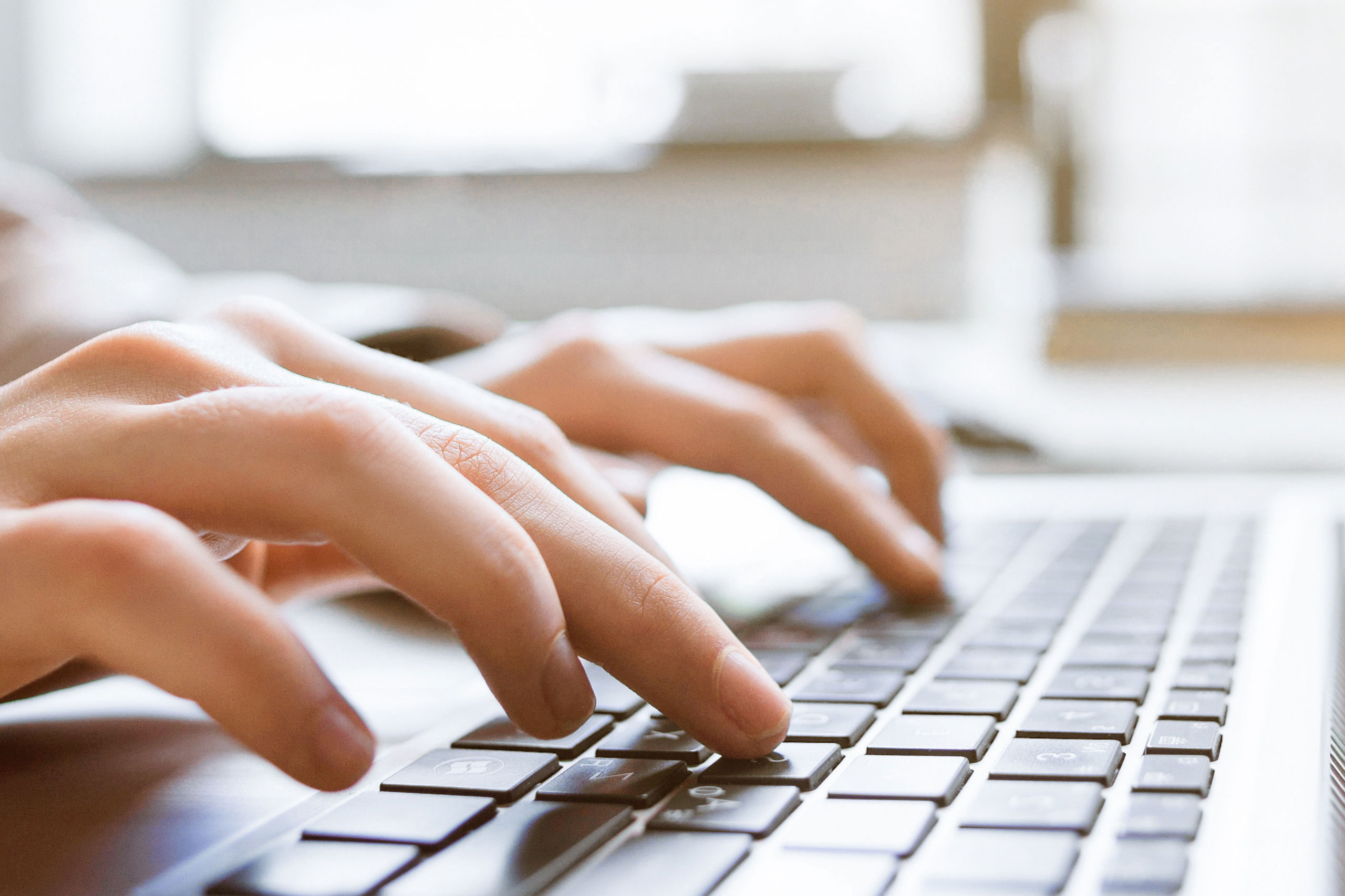 ENGEL_Downloads_Kontakt